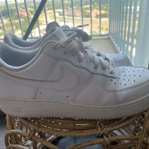 AF1